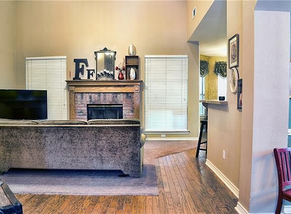 2nd image of 2613 Heather Brook Ct