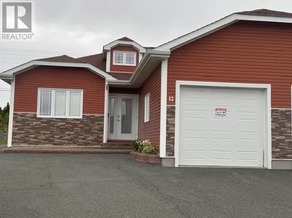 12 Rutan St, Gander, NL A1V 0C1