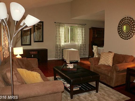 3rd image of 5349 Jennifer Dr