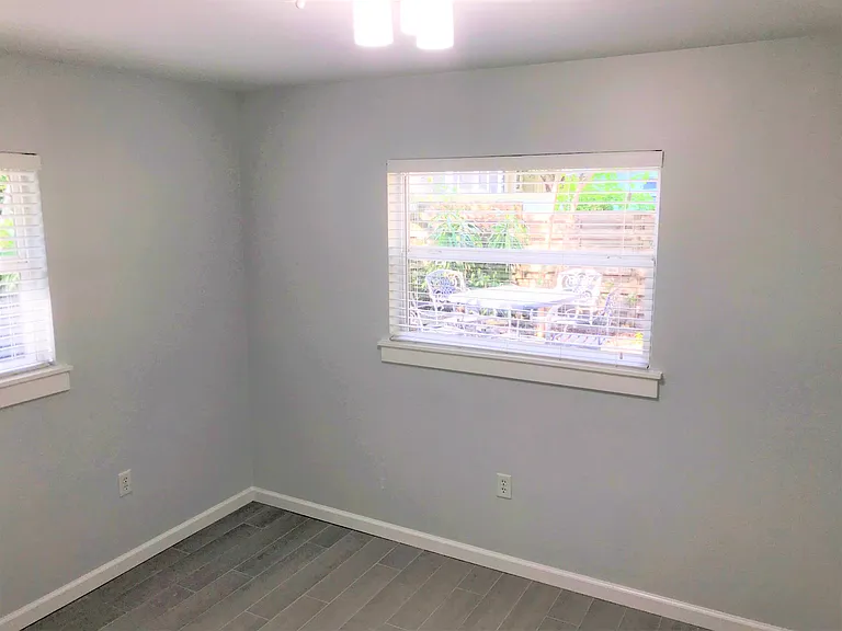 2541 Floyd St — Photo 14