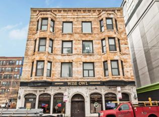 324 S Racine Ave #2W, Chicago, IL 60607