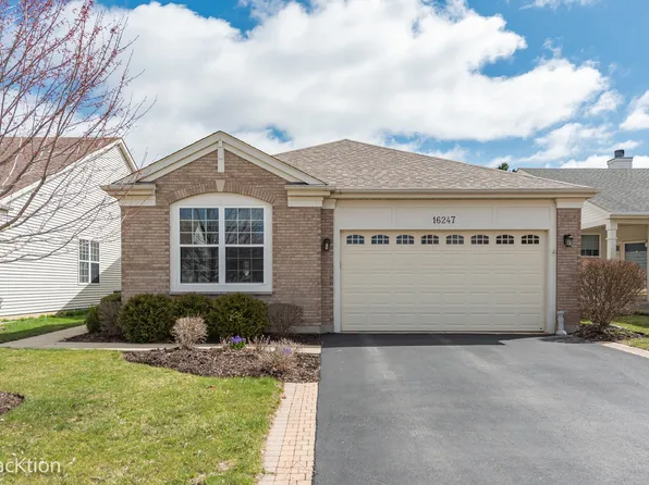 16247 Goose Lake Dr, Crest Hill, IL 60403