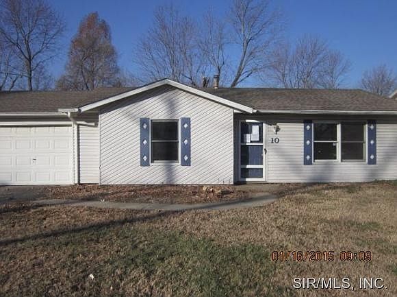 1st image of 10 Iris Ave