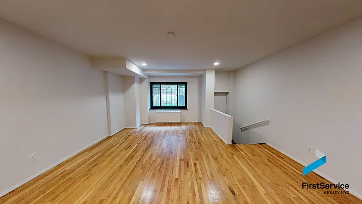 Rented by FirstService Realty (legacy) | media 11