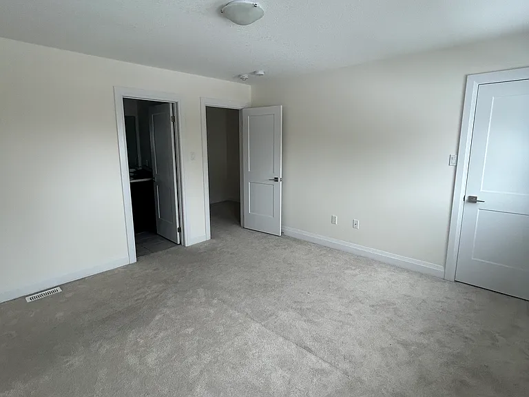 12 Winterton Ct — Photo 13