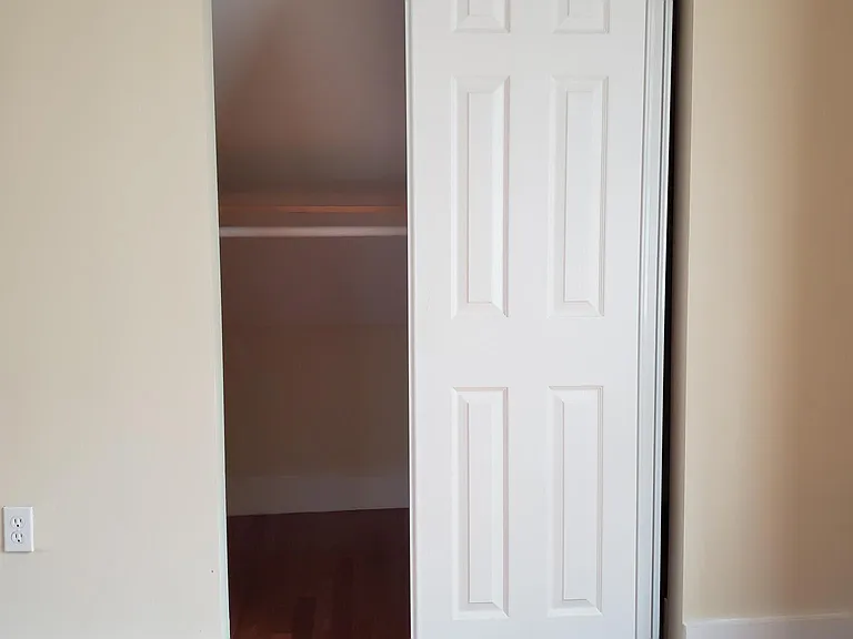 81 Sherman Ave #2 — Photo 15