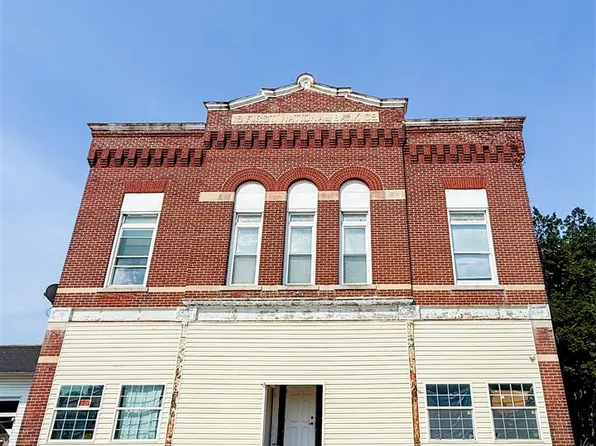 118 S Walnut St, Ridgeville, IN 47380