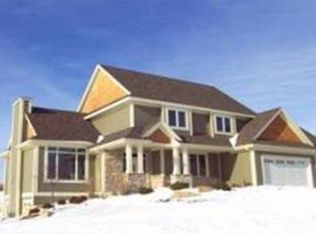 5333 Scenic Oaks Dr SW, Rochester, MN 55902