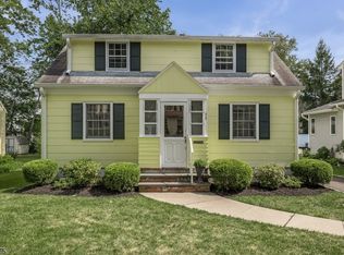 68 Center Ave, Chatham, NJ 07928