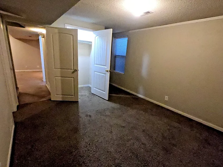 8703 W Nantucket St — Photo 13