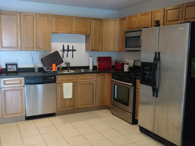 829 NE 4th Ave #829 — Photo 2