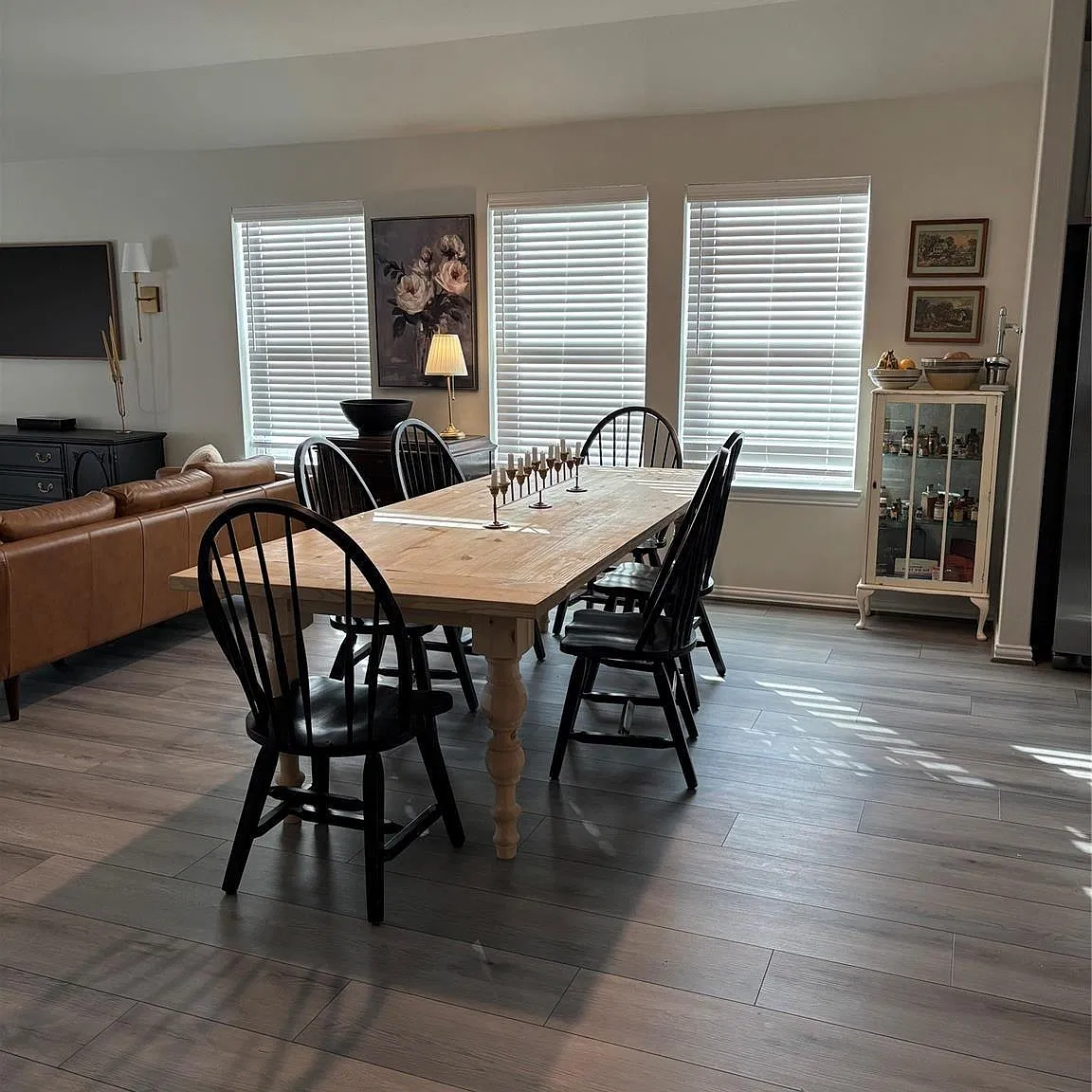 3 bed, 2.0 bath, 1964 sqft, $2,500 — Photo 3