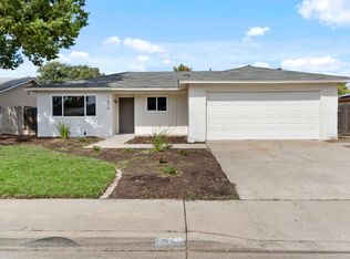 1679 Hampton Ave, Clovis, CA 93611