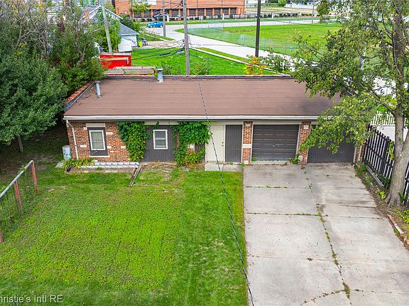 2nd image of 16243 Owen Ave