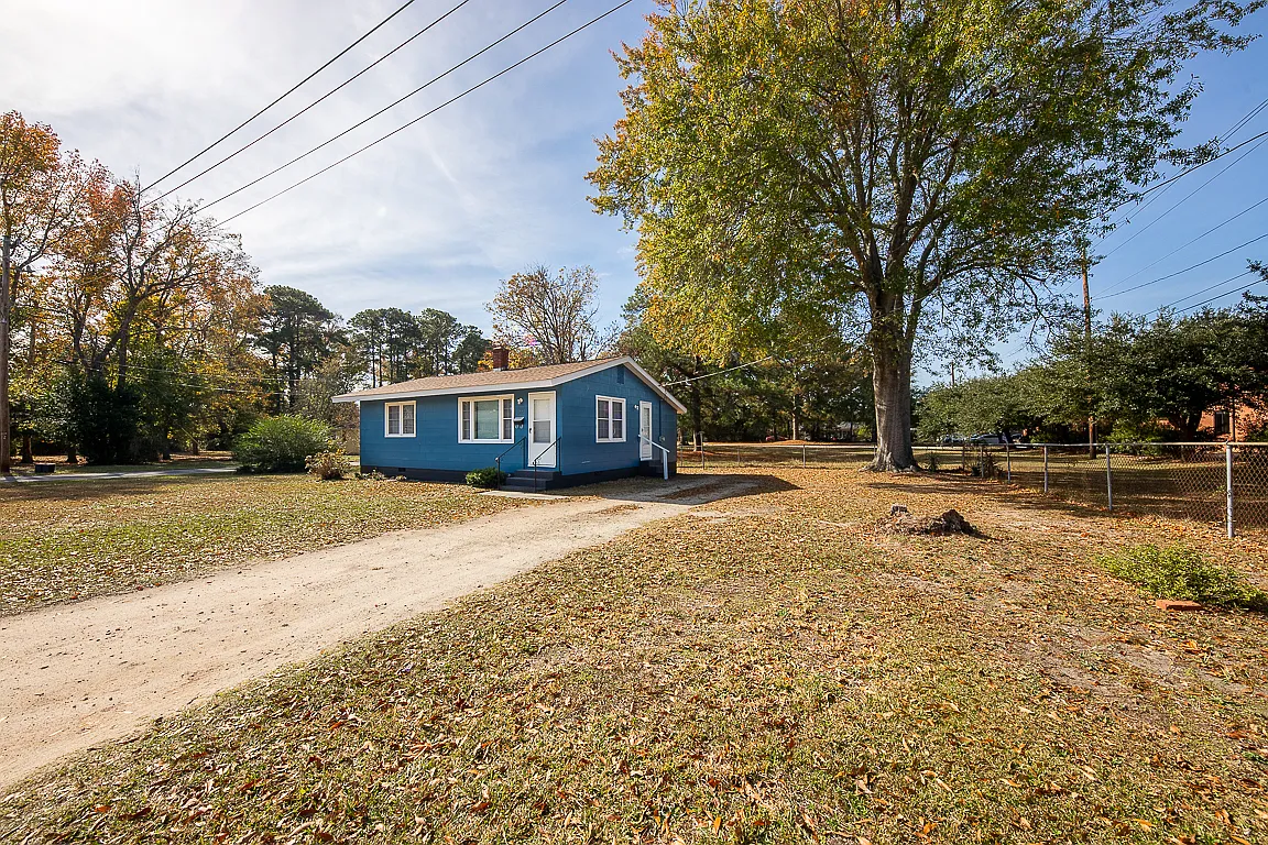 1801 Clark Avenue - 1 — Photo 1