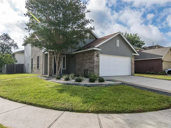 19434 Cavern Springs Dr, Tomball, TX 77375