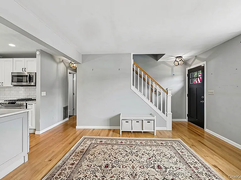 41 Sheldon Ave — Photo 6