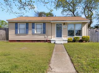 720 Nickoles Ln, Norfolk, VA 23513