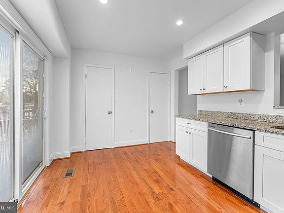 5th image of 14939 London Ln