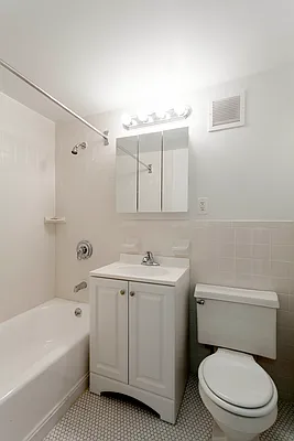 Rented by Mirador Real Estate | media 6