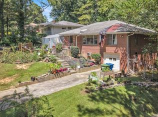 511 Collier Ridge Dr NW, Atlanta, GA 30318