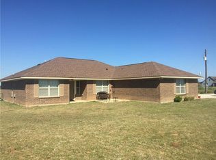 210 Lc Young Rd, Graham, TX 76450