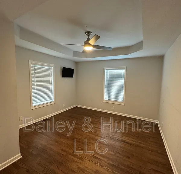 85 Meldon Ave SE — Photo 2