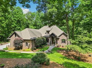 562 Rocky Cove Ln, Denton, NC 27239