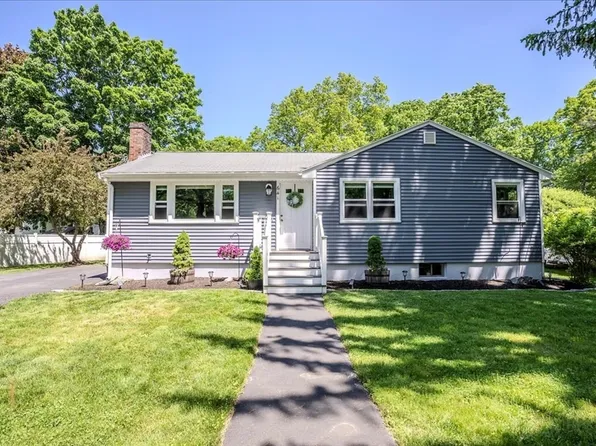 641 Elm St, Marlborough, MA 01752