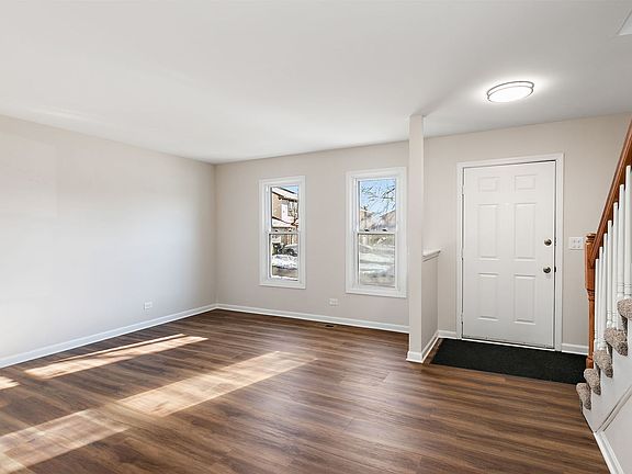 2nd image of 1333 Petersburg Ct Unit 0