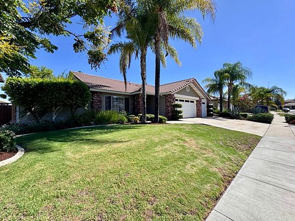 3rd image of 687 Black Oak Cir