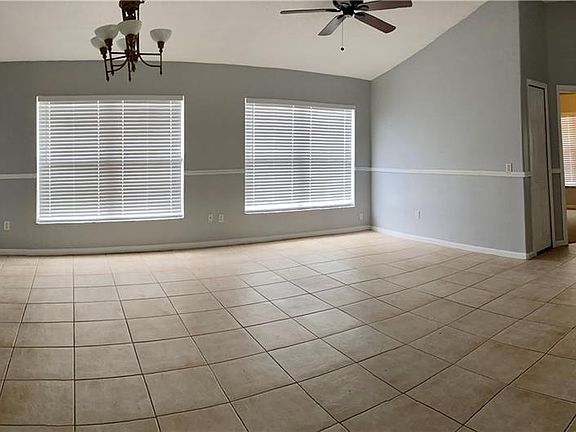 5th image of 2018 Locust Berry Dr