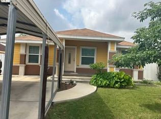 813 W 26th St, Mission, TX 78574