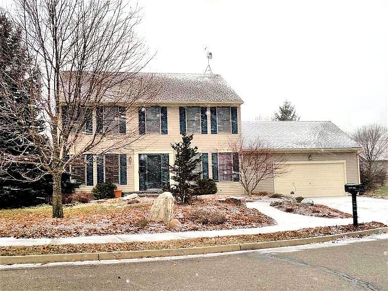 1st image of 520 Windingbrook Dr