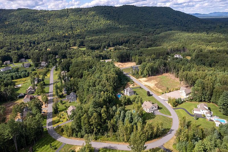 4th image of 15 Macory Way Lot #42