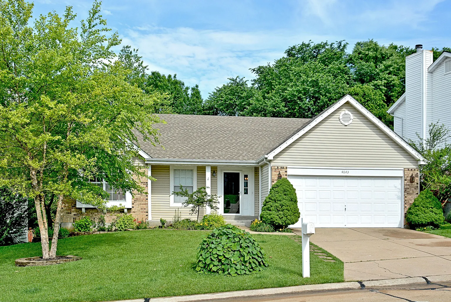 4643 Meramec Blvd photo 1