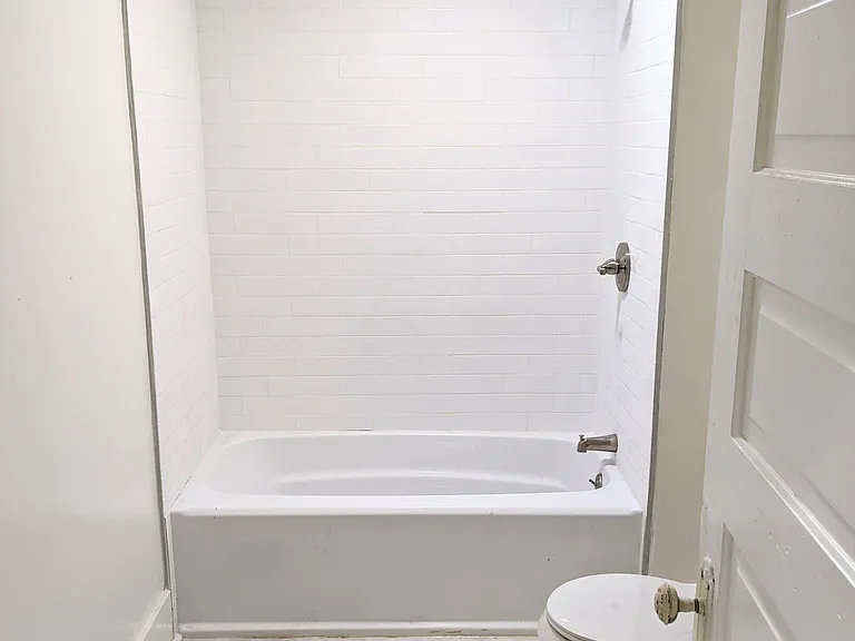 Fully renovated Guest bathroom