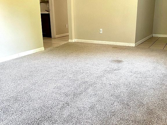 3rd image of 721 W 9th Ave #1