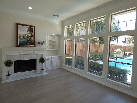 4th image of 4520 Creekmeadow Dr