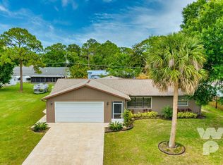 585 Ray St, Sebastian, FL 32958