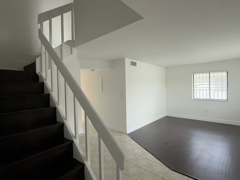 341 NW 109th Ave #10C — Photo 6