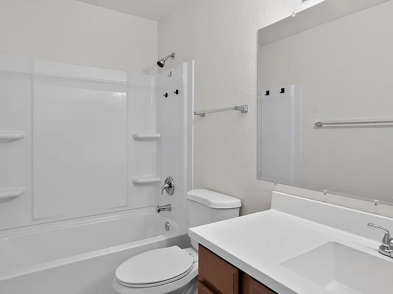 6255 E Ivy St — Photo 1