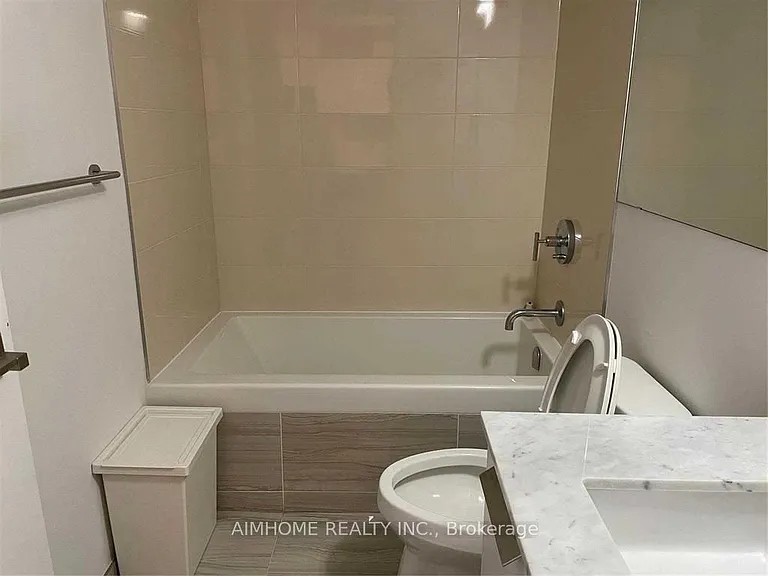 50 Charles St E #2506 — Photo 8