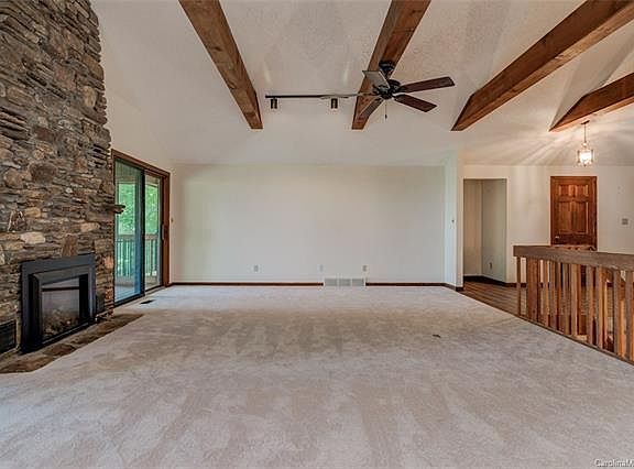 2nd image of 467 Aberdeen Ln