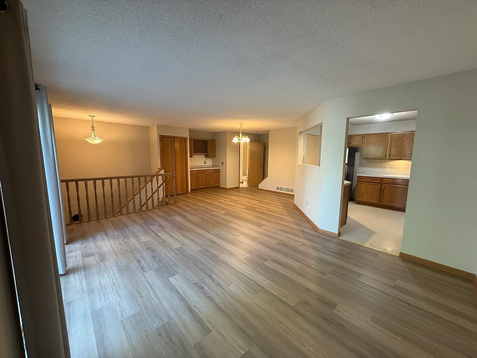 2 bed, 1.5 bath, 1180 sqft, $1,950 — Photo 4