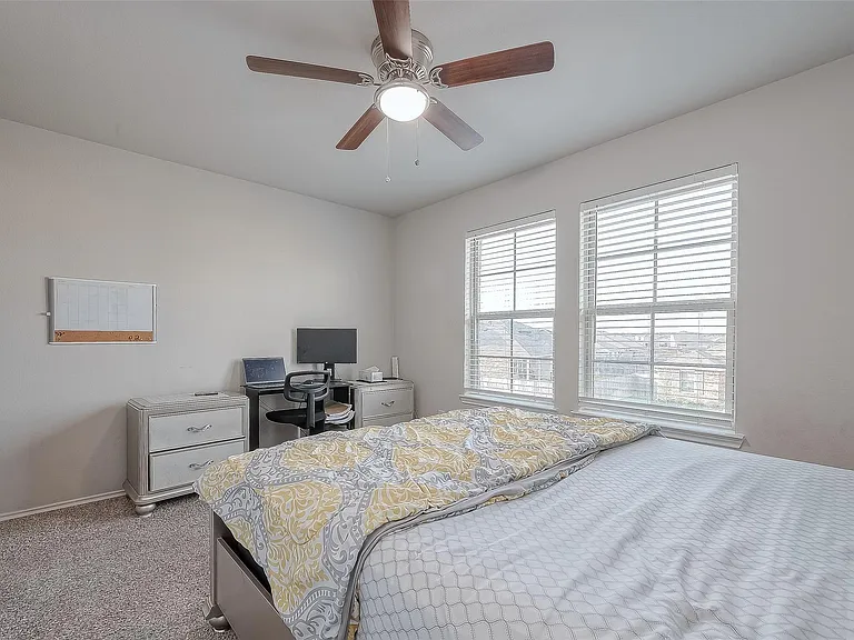 21311 Orono Heights Trl — Photo 39