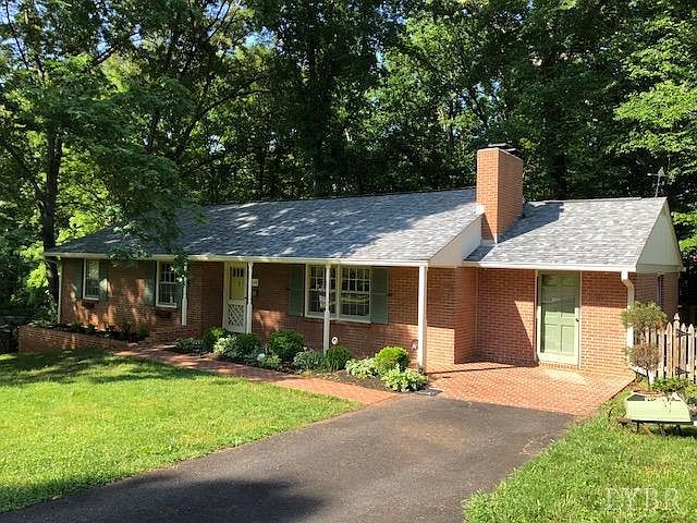 1st image of 2186 Woodcrest Dr
