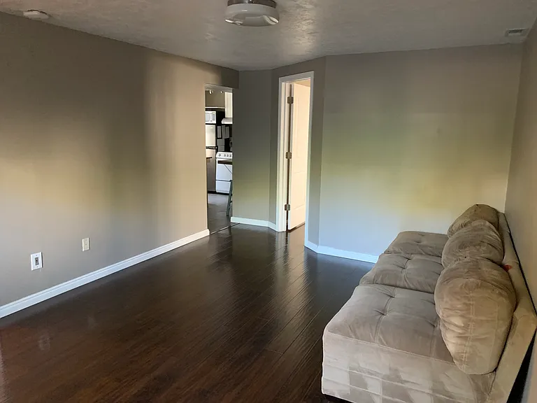 1138 S 400 E — Photo 10