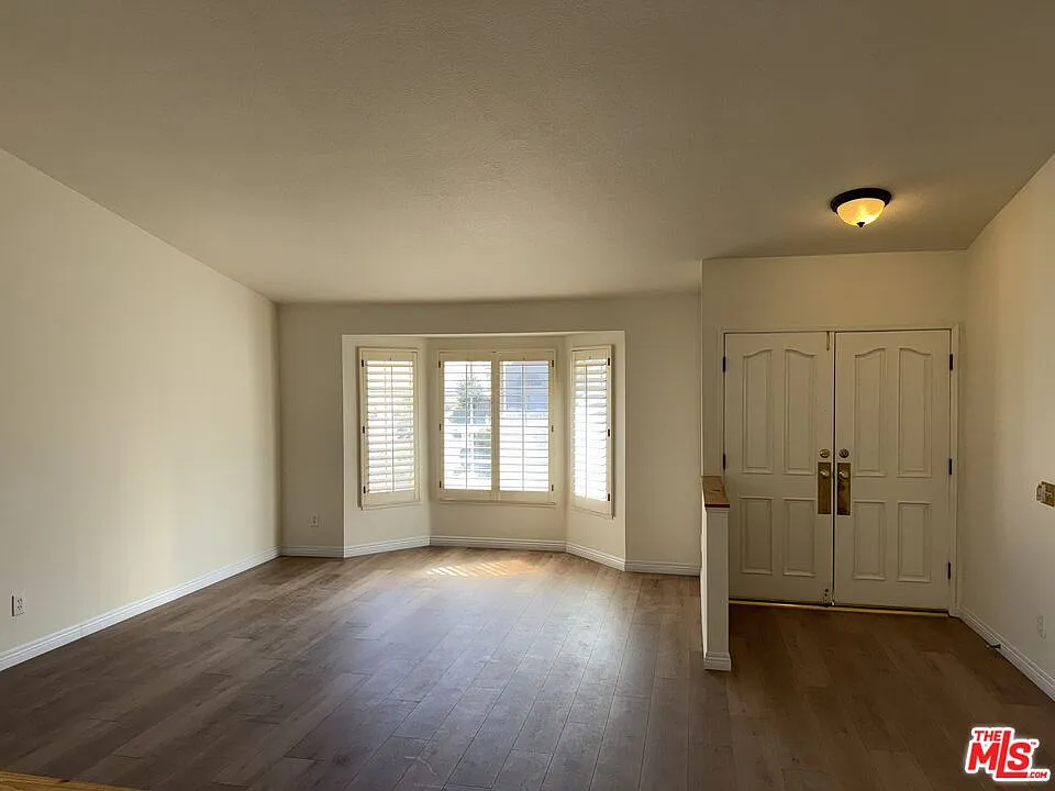 3 bed, 2.0 bath, 1767 sqft, $3,600 — Photo 3