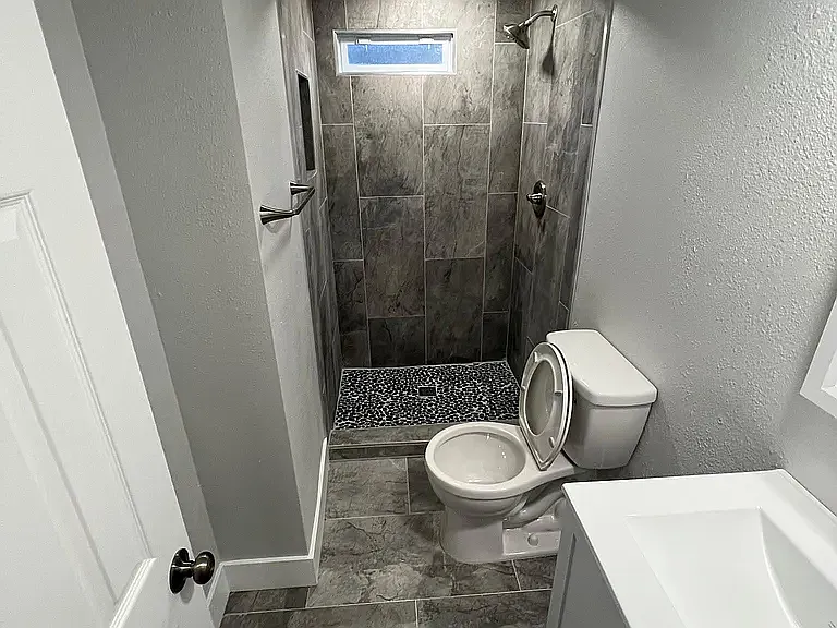 9240 King Way — Photo 10